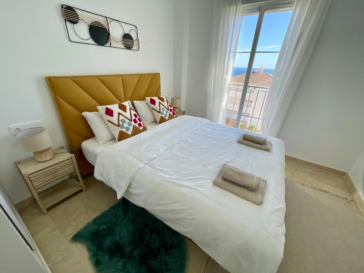 Hill Sea View Apartment Manilva Extérieur photo